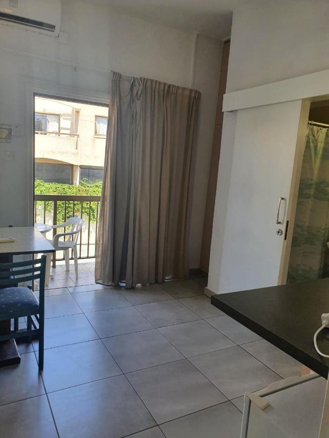 Sea Cleonapa Mandali Aparthotel Ajía Nápa Kültér fotó