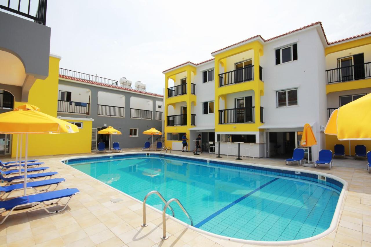Sea Cleonapa Mandali Aparthotel Ajía Nápa Kültér fotó
